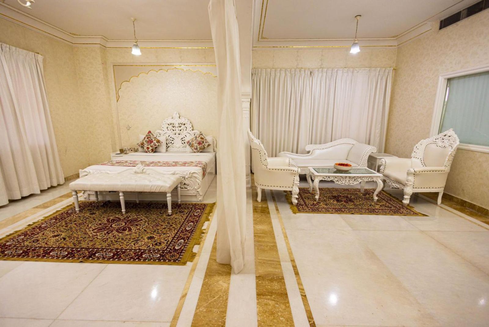 होटल Welcomheritage Traditional Haveli 4*